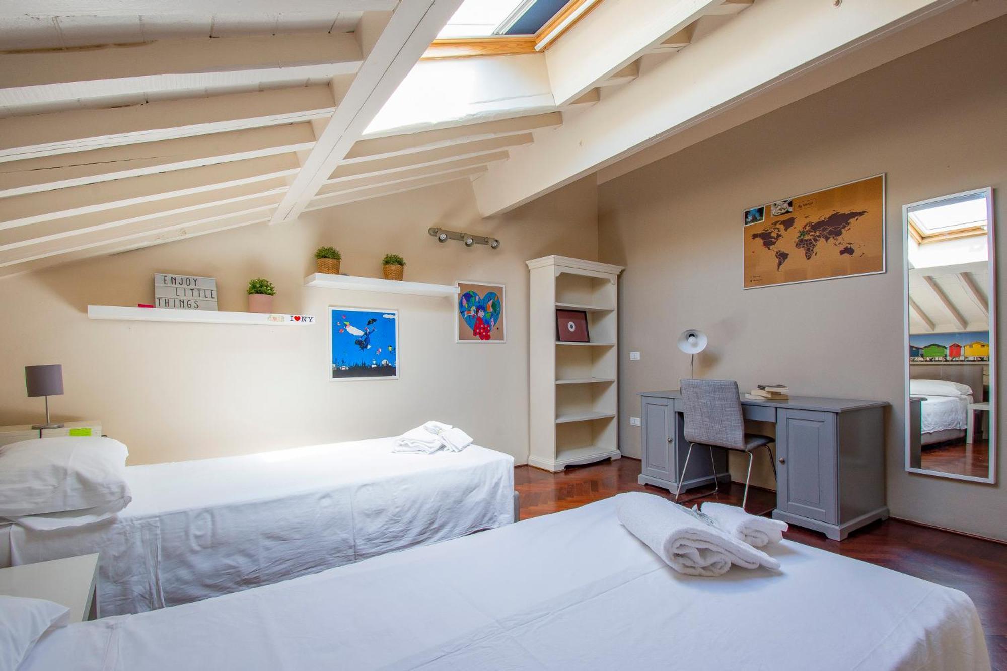 Pampurio On The Roofs Apartment ปิซา ภายนอก รูปภาพ